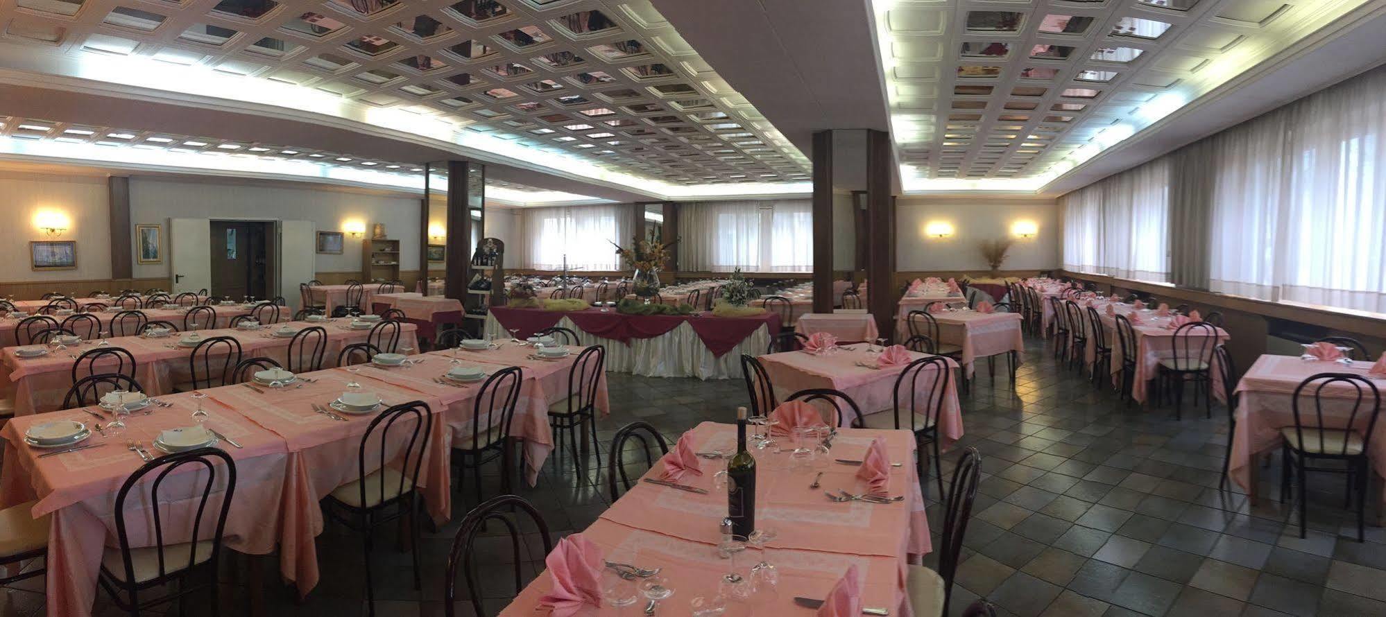 Hotel Tasso カミリアテッロ・シラーノ エクステリア 写真