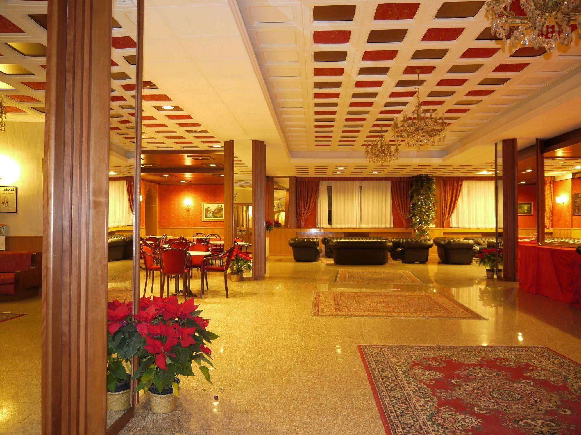 Hotel Tasso カミリアテッロ・シラーノ エクステリア 写真