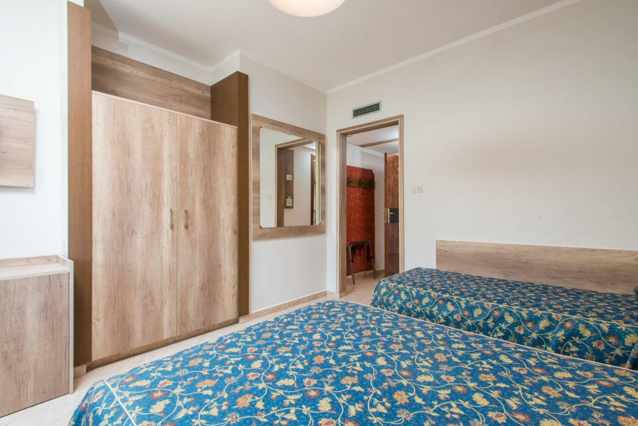 Hotel Tasso カミリアテッロ・シラーノ エクステリア 写真